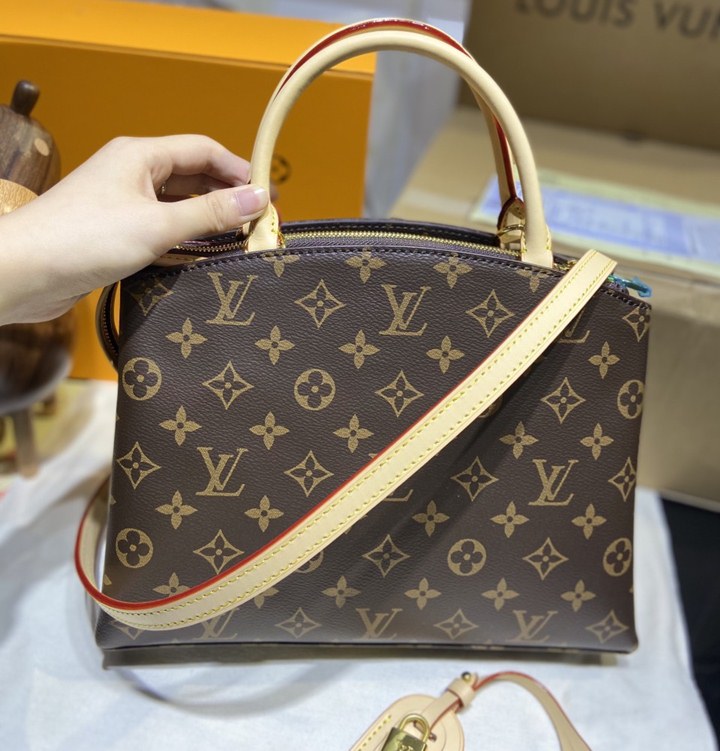 5 cách phân biệt túi xách Louis Vuitton chính hãng thật  giả  websosanhvn