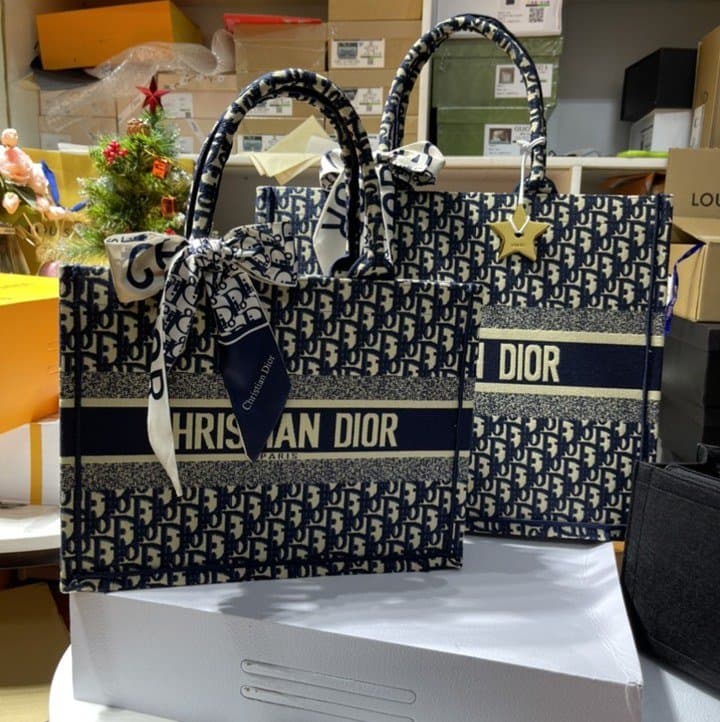 3 mẫu túi Dior thổ cẩm authentic hot nhất hiện nay  Shoptuihanghieucom